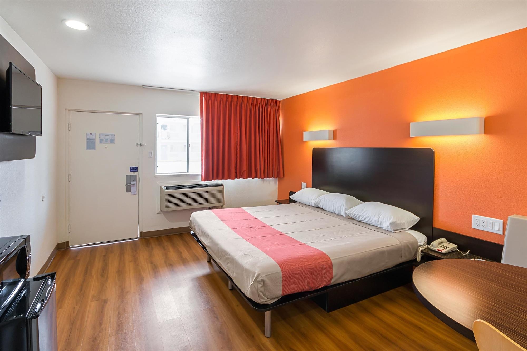 Motel 6-El Paso, Tx - Airport - Fort Bliss Dış mekan fotoğraf